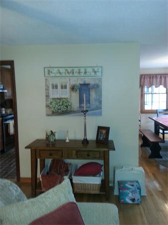 31 Barton Road Foxboro, MA 02035 - Photo 4 of 15 Gallery Image 4