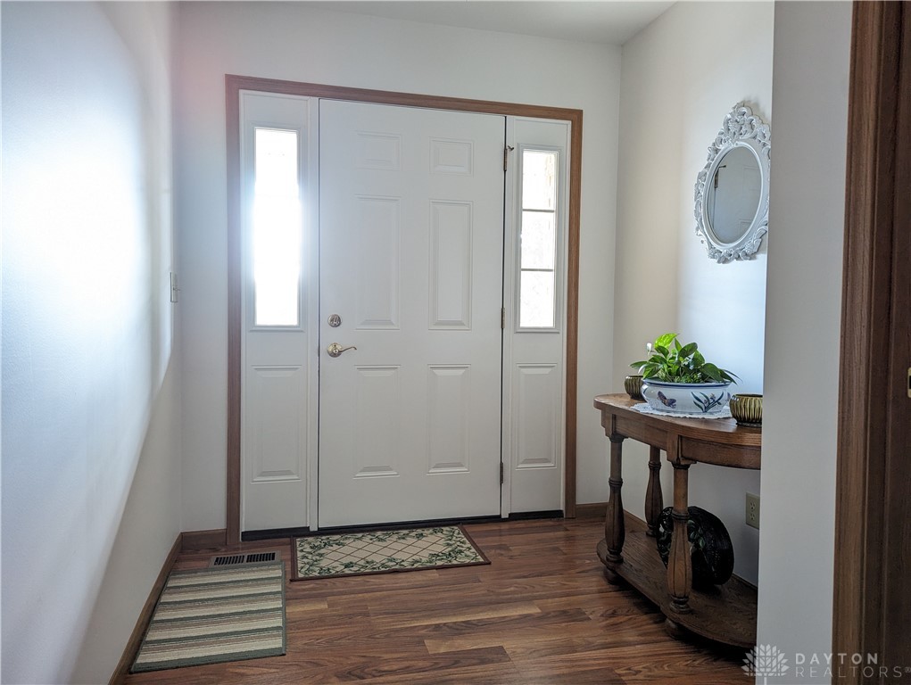 270 Hampton Trail Springfield, OH 45502 - Photo 5 of 28