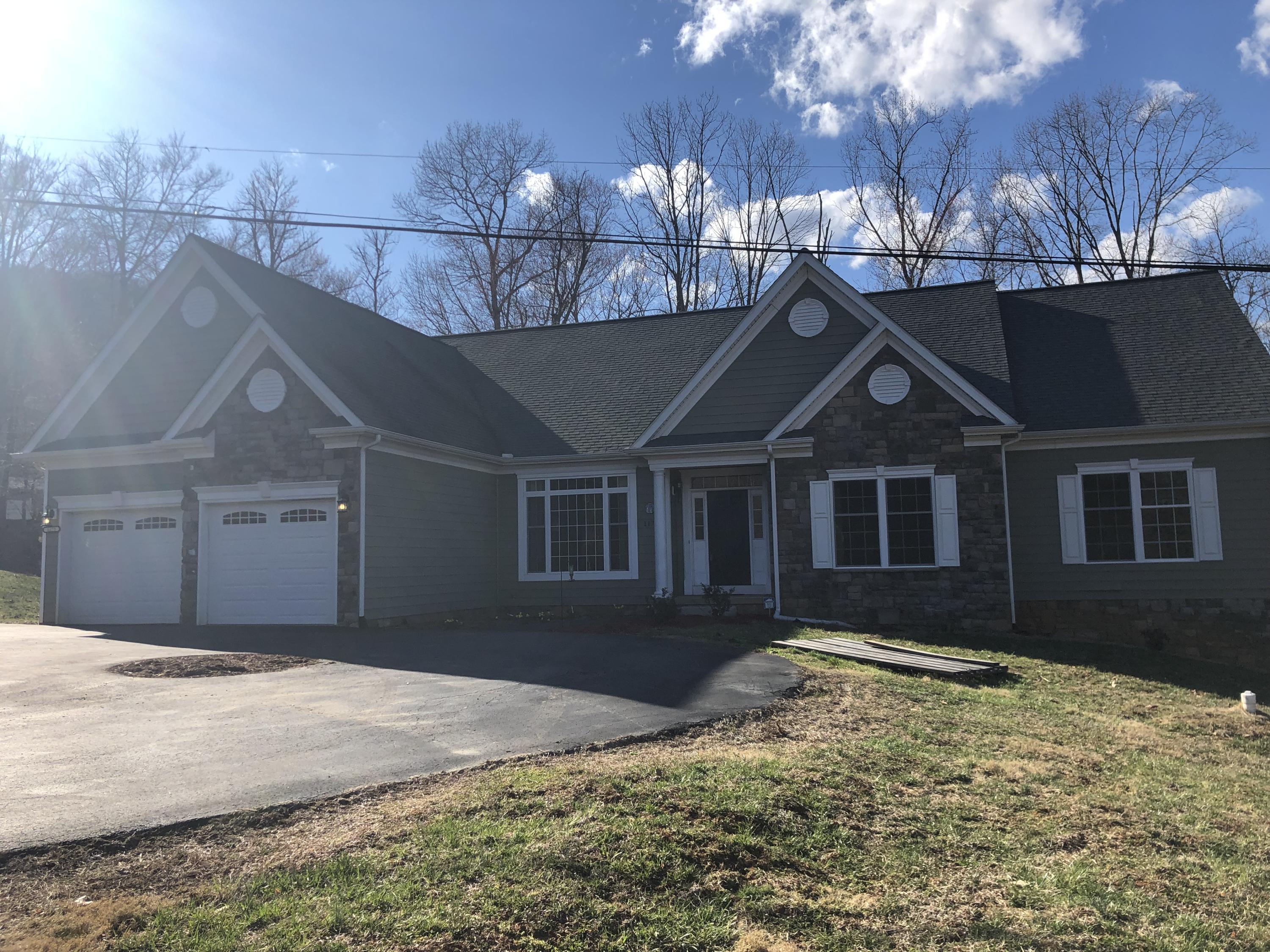 1173 Shady Run Road Vinton, VA 24179 - Photo 2 of 30 Front view, alternate