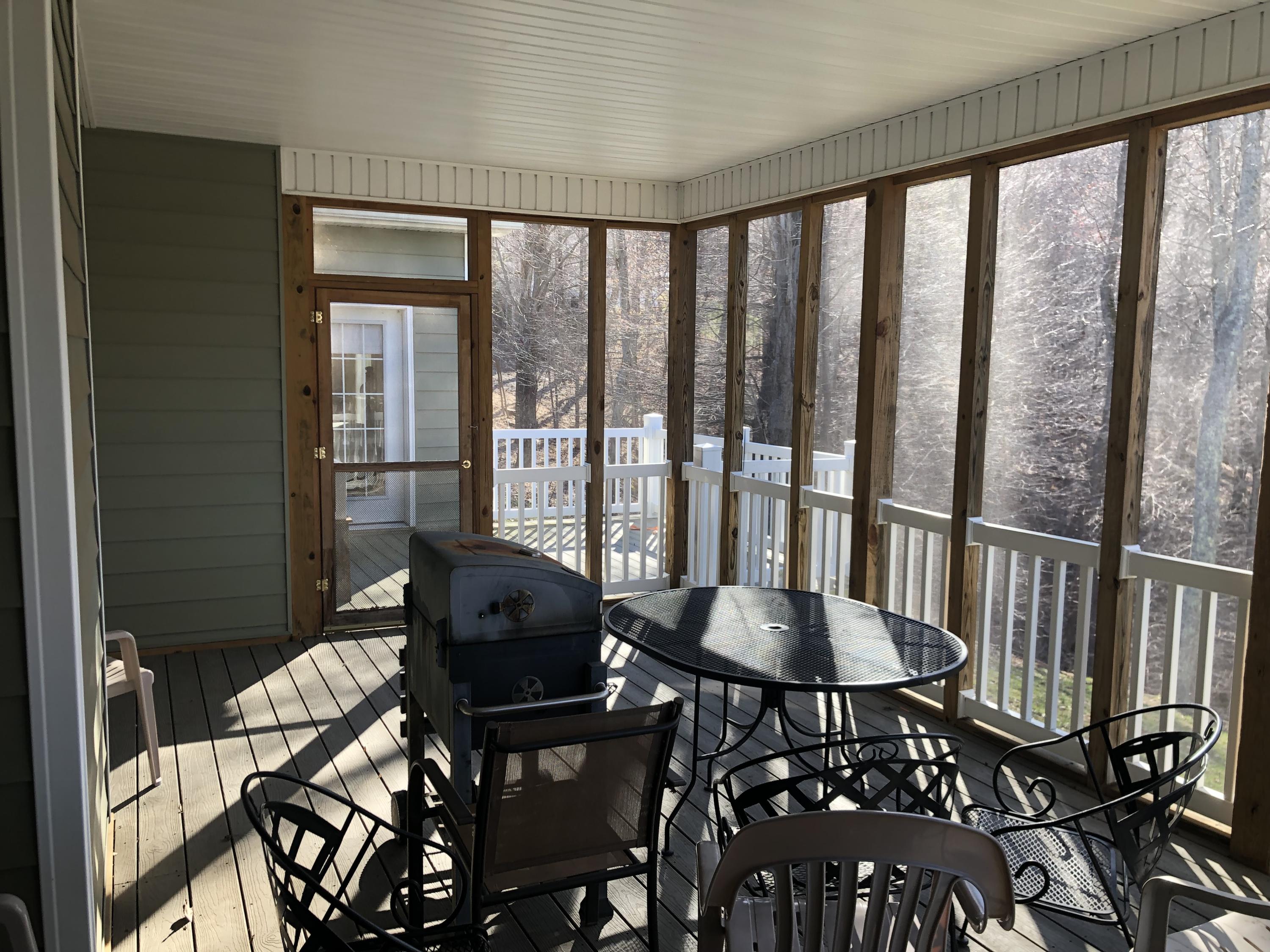 1173 Shady Run Road Vinton, VA 24179 - Photo 15 of 30 Screened-in porch