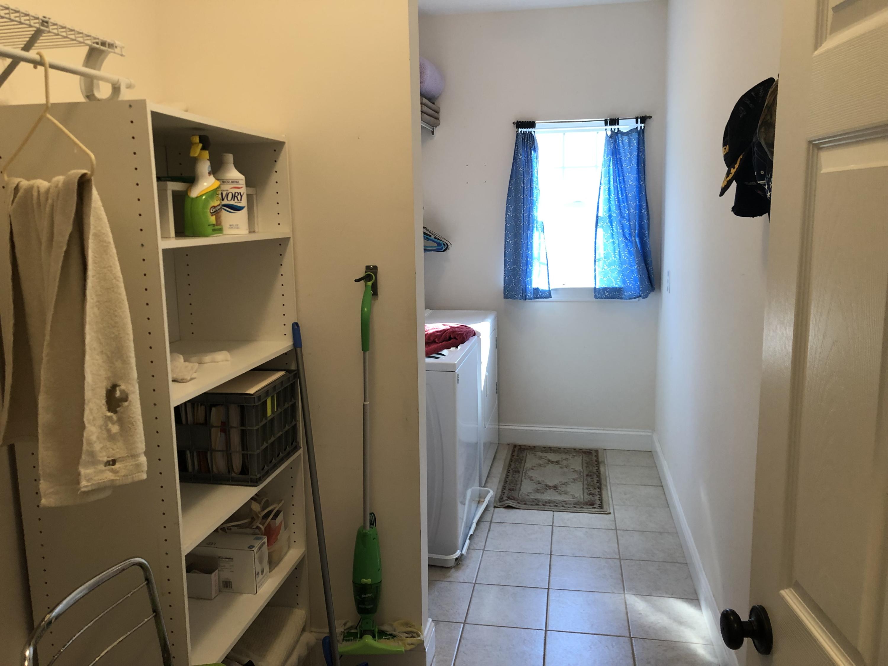 1173 Shady Run Road Vinton, VA 24179 - Photo 22 of 30 Laundry room