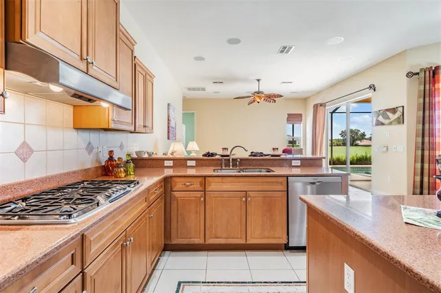 $675,000 | 34303 Sahalee Loop, Dade City, FL 33525