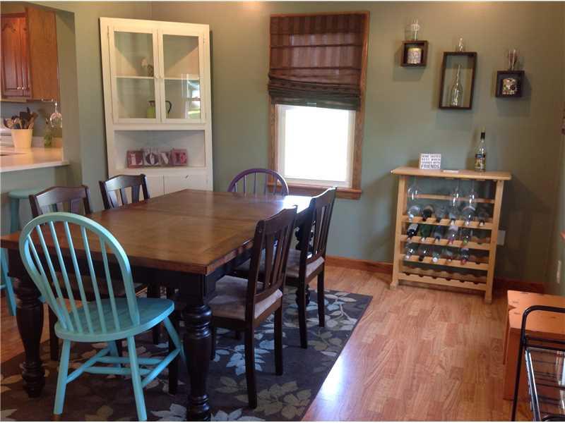 6430 Lamor Road Hermitage, PA 16148 - Photo 4 of 25 Living Room.