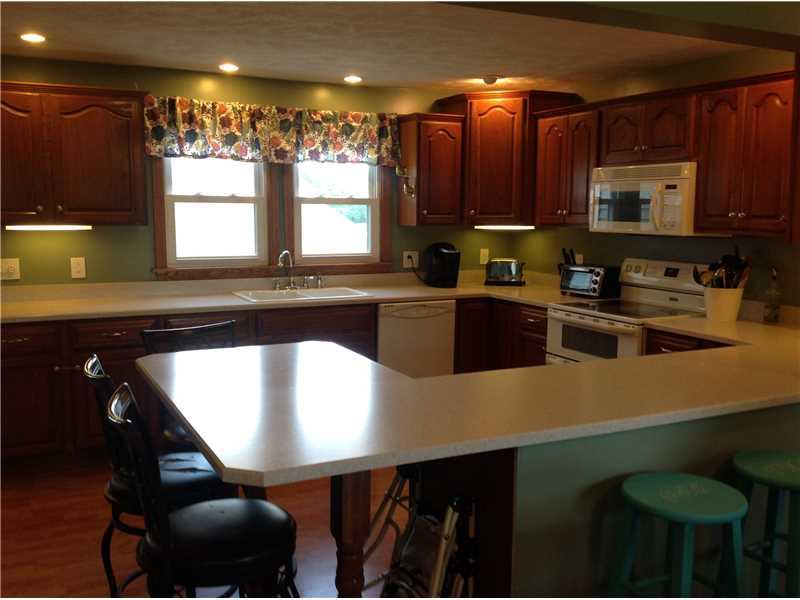 6430 Lamor Road Hermitage, PA 16148 - Photo 7 of 25 Kitchen.