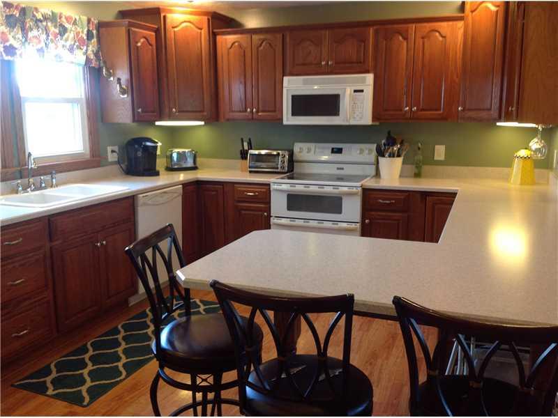 6430 Lamor Road Hermitage, PA 16148 - Photo 8 of 25 Kitchen.