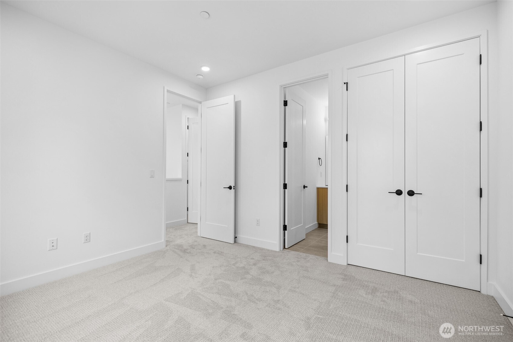 18805 99th Court Northeast, Unit D Bothell, WA 98011 - Photo 22 of 37