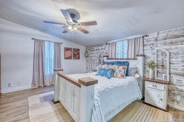 $249,000 | 1703 22nd Street, Hondo, TX 78861