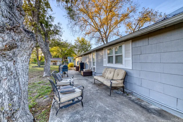 $249,000 | 1703 22nd Street, Hondo, TX 78861