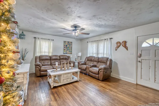 $249,000 | 1703 22nd Street, Hondo, TX 78861