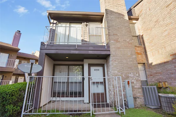 a view of front door of house