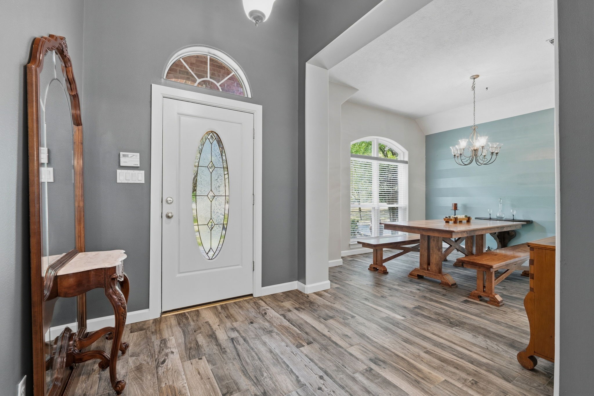 11714 Creek View Lane Conroe, TX 77385 - Photo 5 of 46 a view of a livingroom with furniture and window