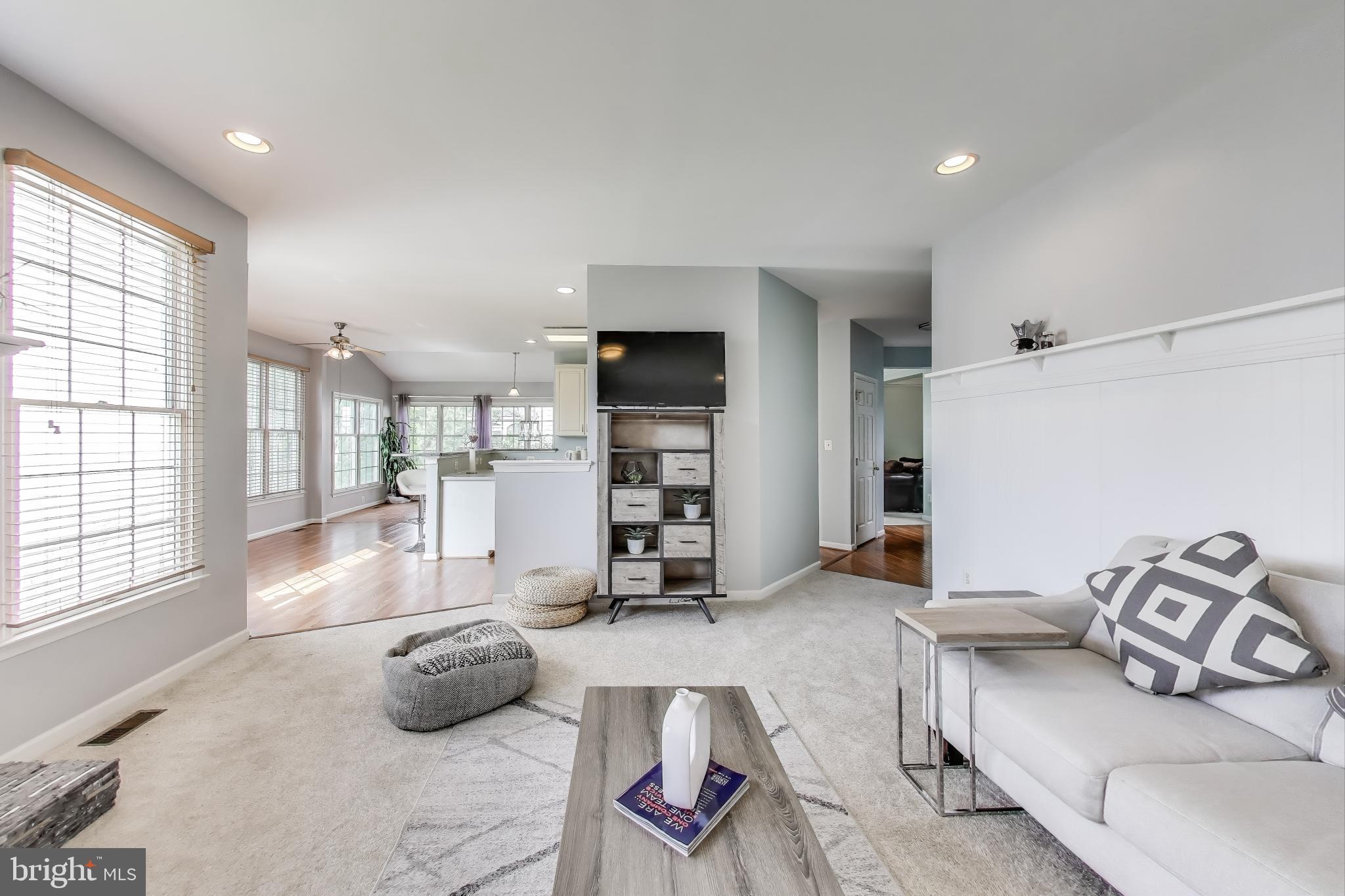 42647 Harris Street Chantilly, VA 20152 - Photo 18 of 54