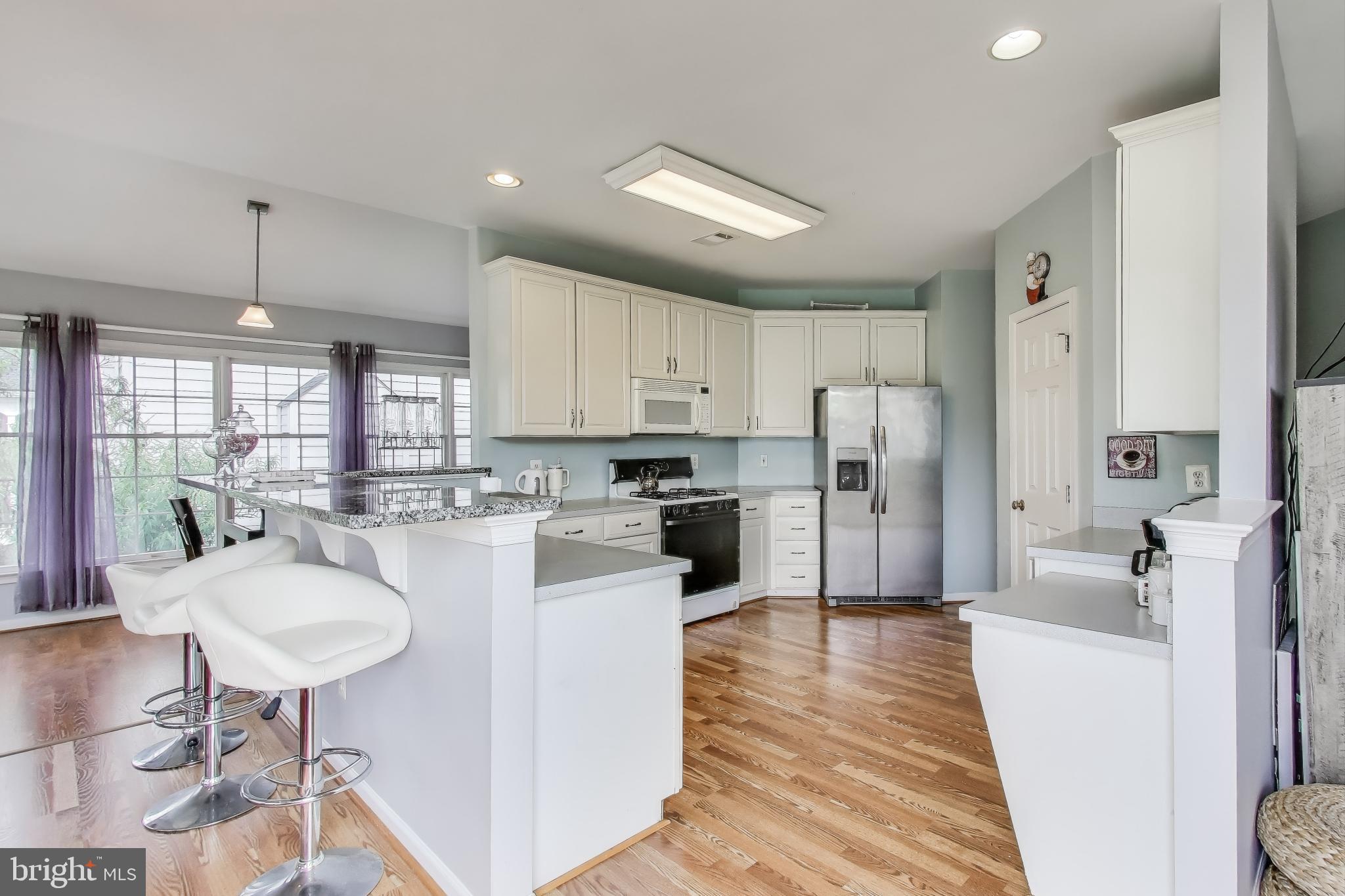 42647 Harris Street Chantilly, VA 20152 - Photo 10 of 54