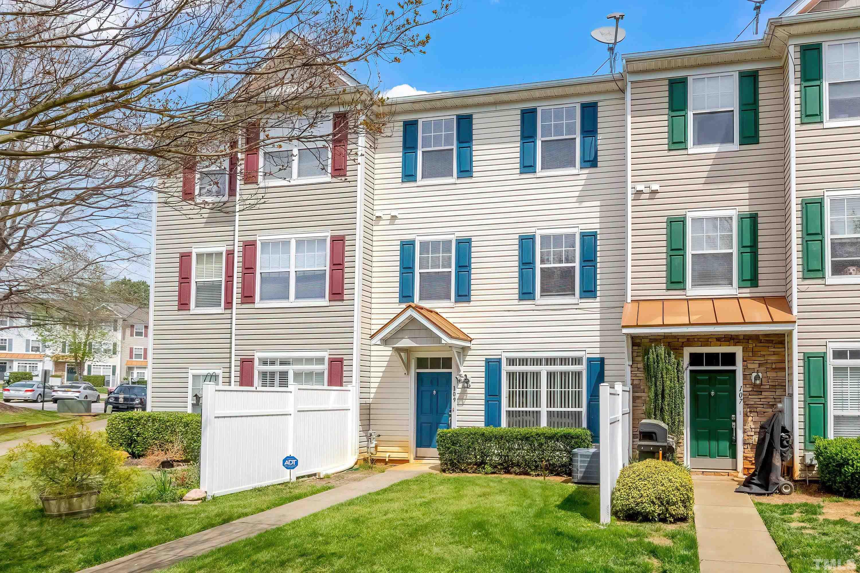 2220 Raven Road, Unit 109 Raleigh, NC 27614 - Photo 2 of 31 Gallery Image 2