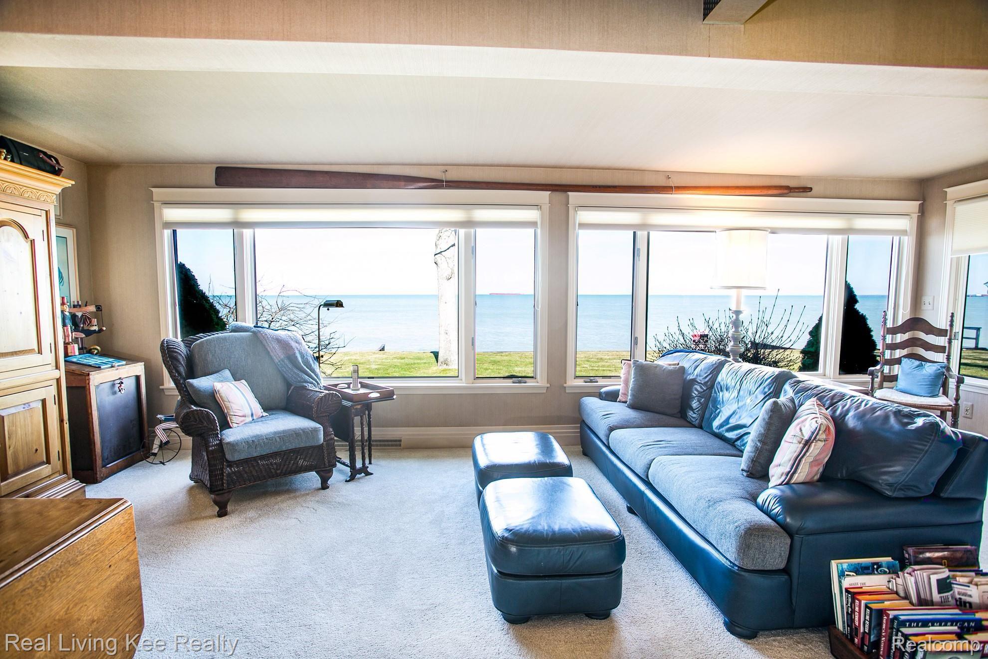 5076 Lakeshore Road Fort Gratiot, MI 48059 - Photo 8 of 41 lakesh008.jpg