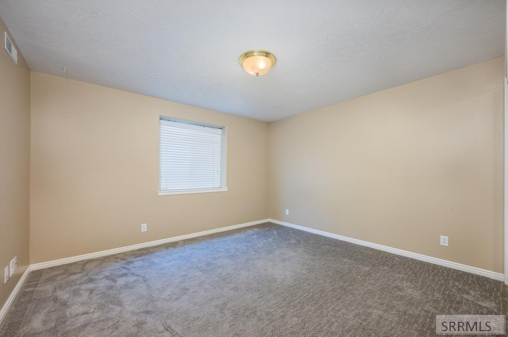2755 Ridgecrest Drive Idaho Falls, ID 83404 - Photo 39 of 48