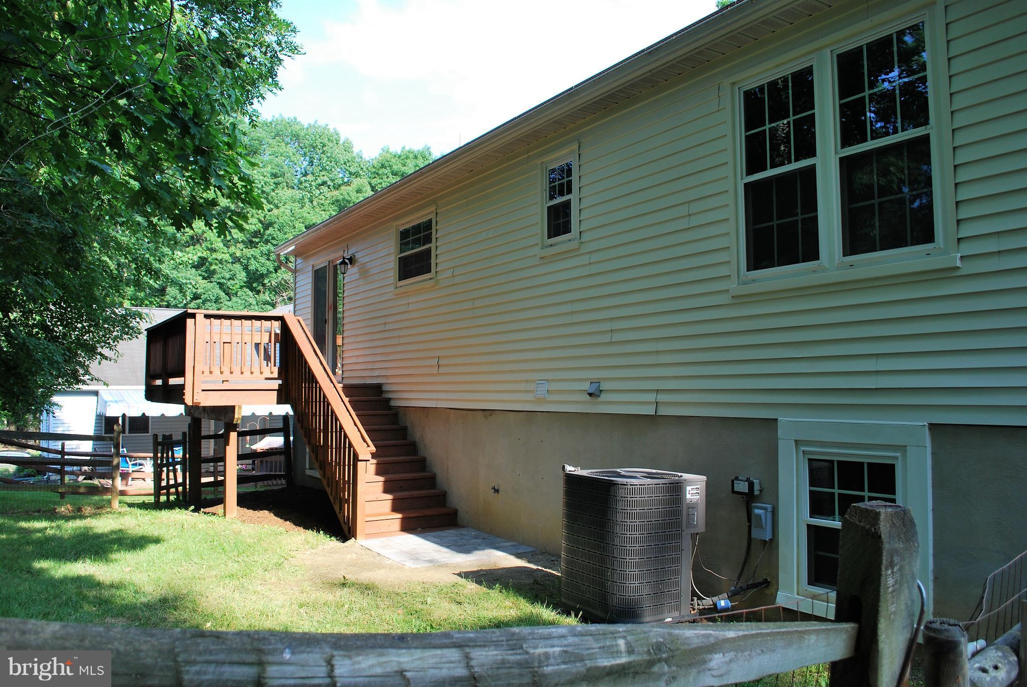 303 Crosby Road Baltimore, MD 21228 - Photo 23 of 23 Exterior (Rear)