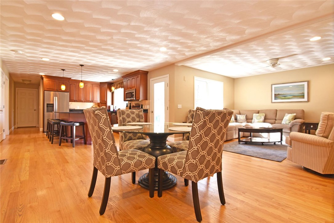 285 Nipmuc Road Scituate, RI 02825 - Photo 18 of 36