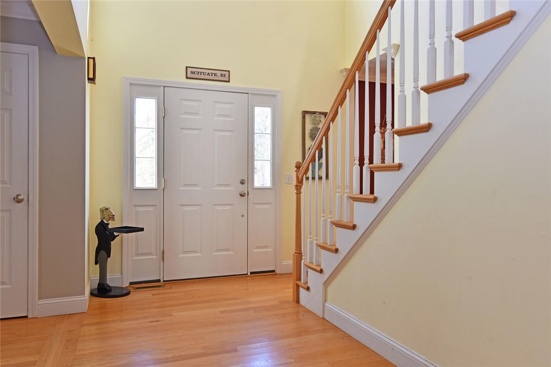 285 Nipmuc Road Scituate, RI 02825 - Photo 4 of 36