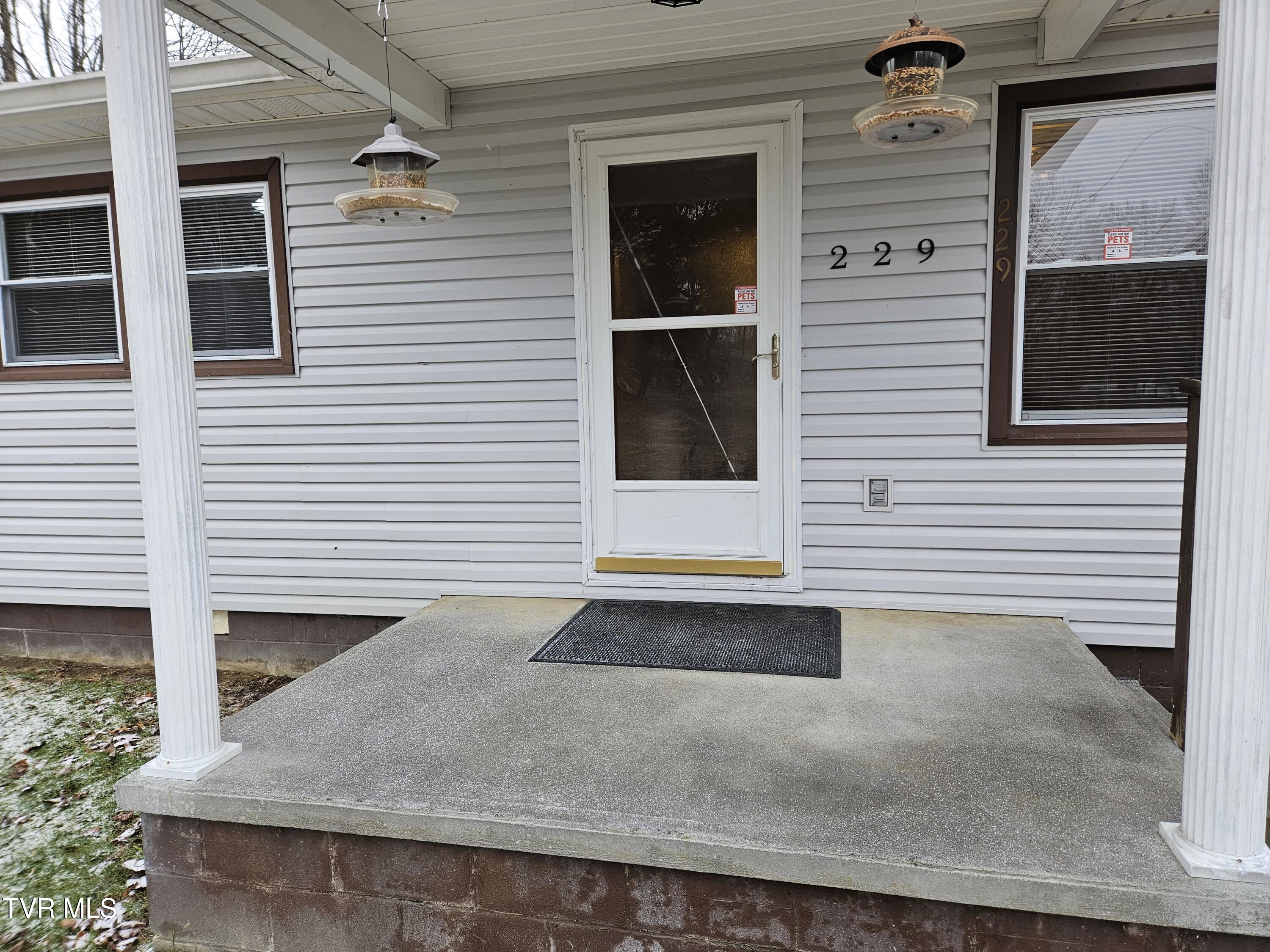 229 Harm Ridge Coeburn, VA 24230 - Photo 12 of 41 1000006828