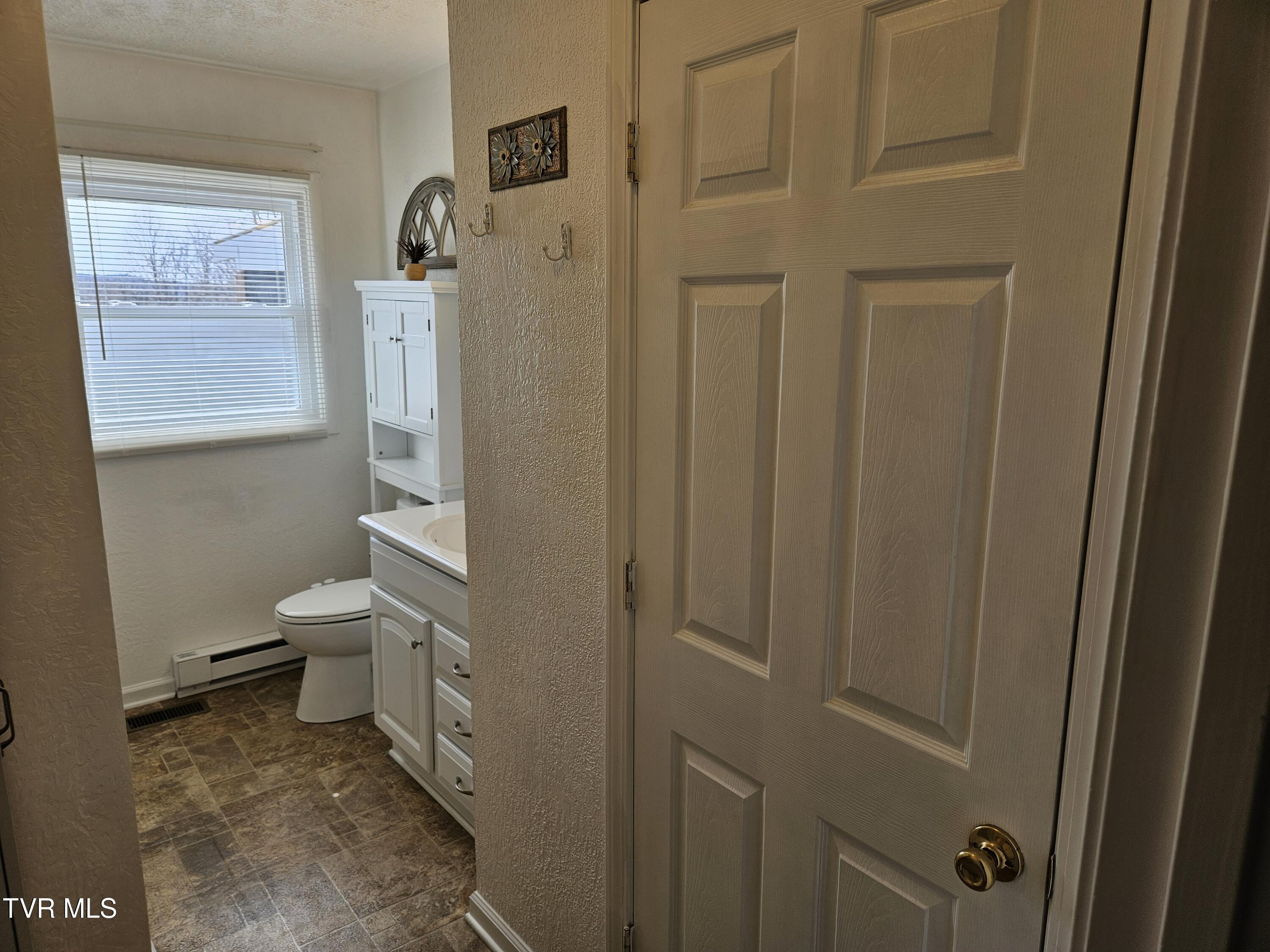 229 Harm Ridge Coeburn, VA 24230 - Photo 31 of 41 1000007170