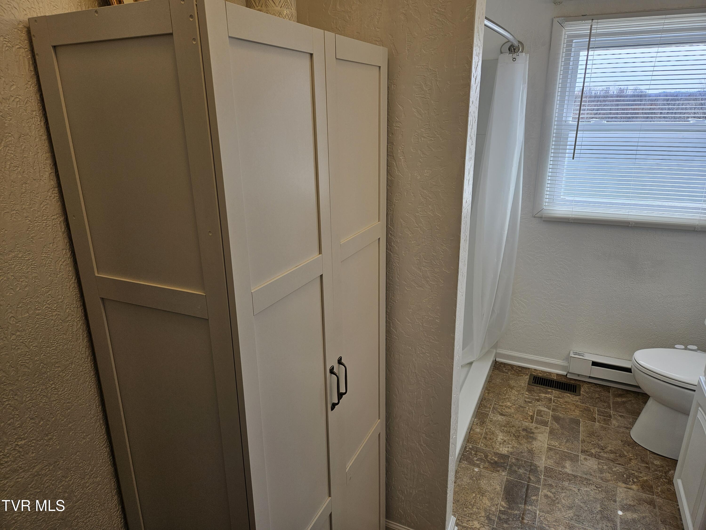 229 Harm Ridge Coeburn, VA 24230 - Photo 32 of 41 1000007171