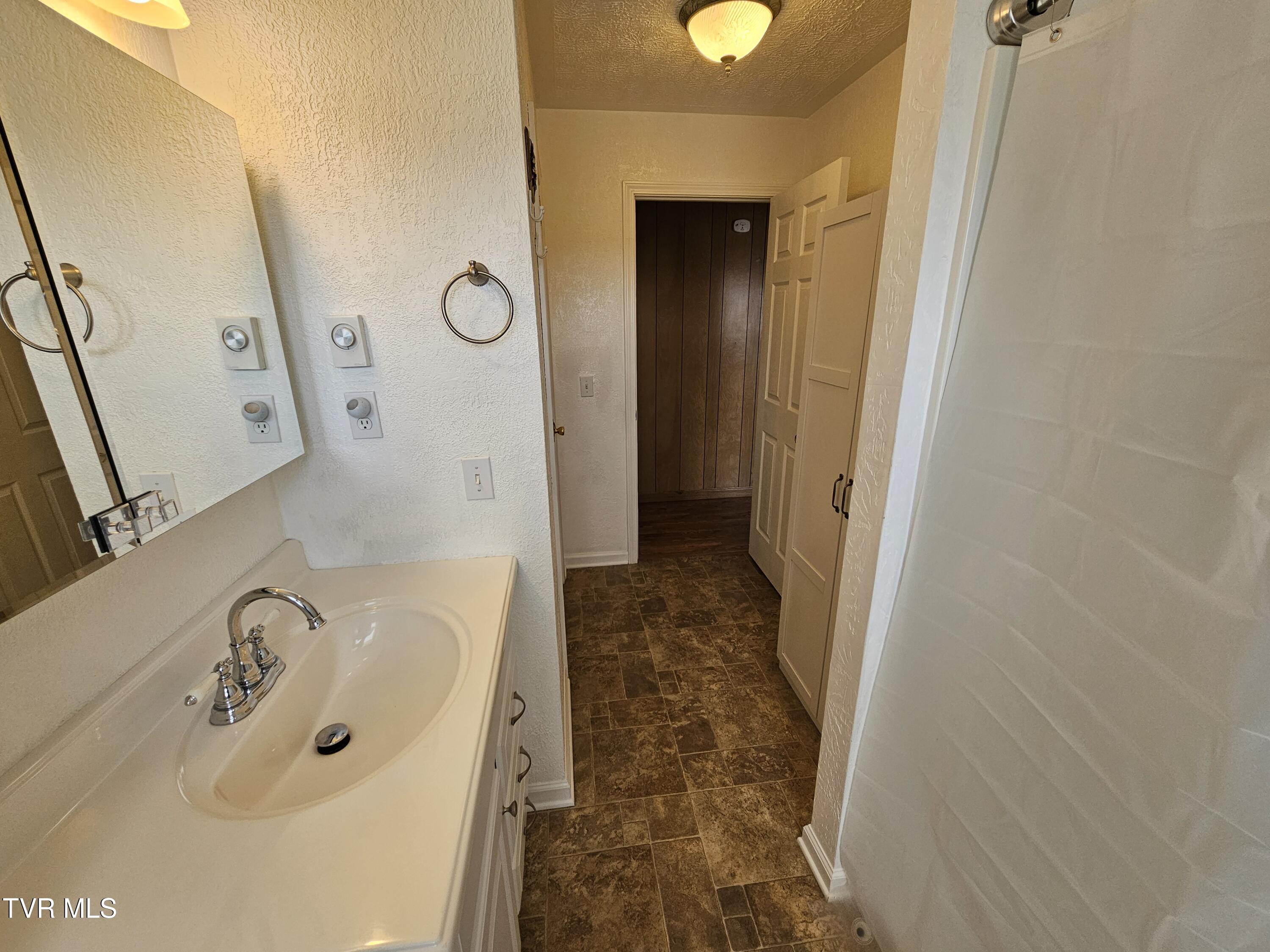 229 Harm Ridge Coeburn, VA 24230 - Photo 36 of 41 1000007179