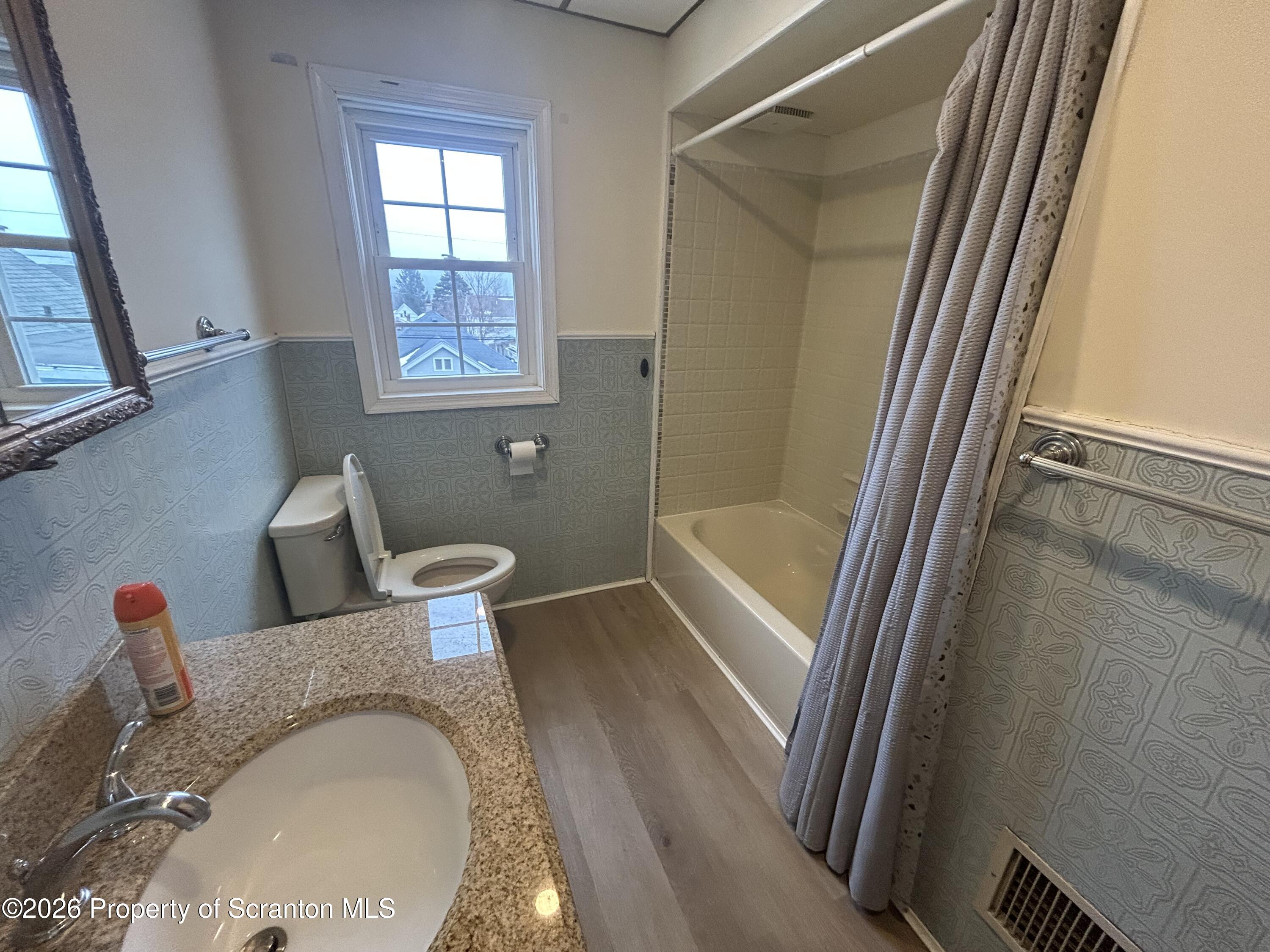 610 North Sumner Avenue Scranton, PA 18504 - Photo 7 of 11 IMG_6215