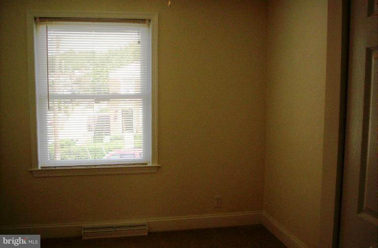 5501 Whitby Road Baltimore, MD 21206 - Photo 5 of 21 a small space with a window