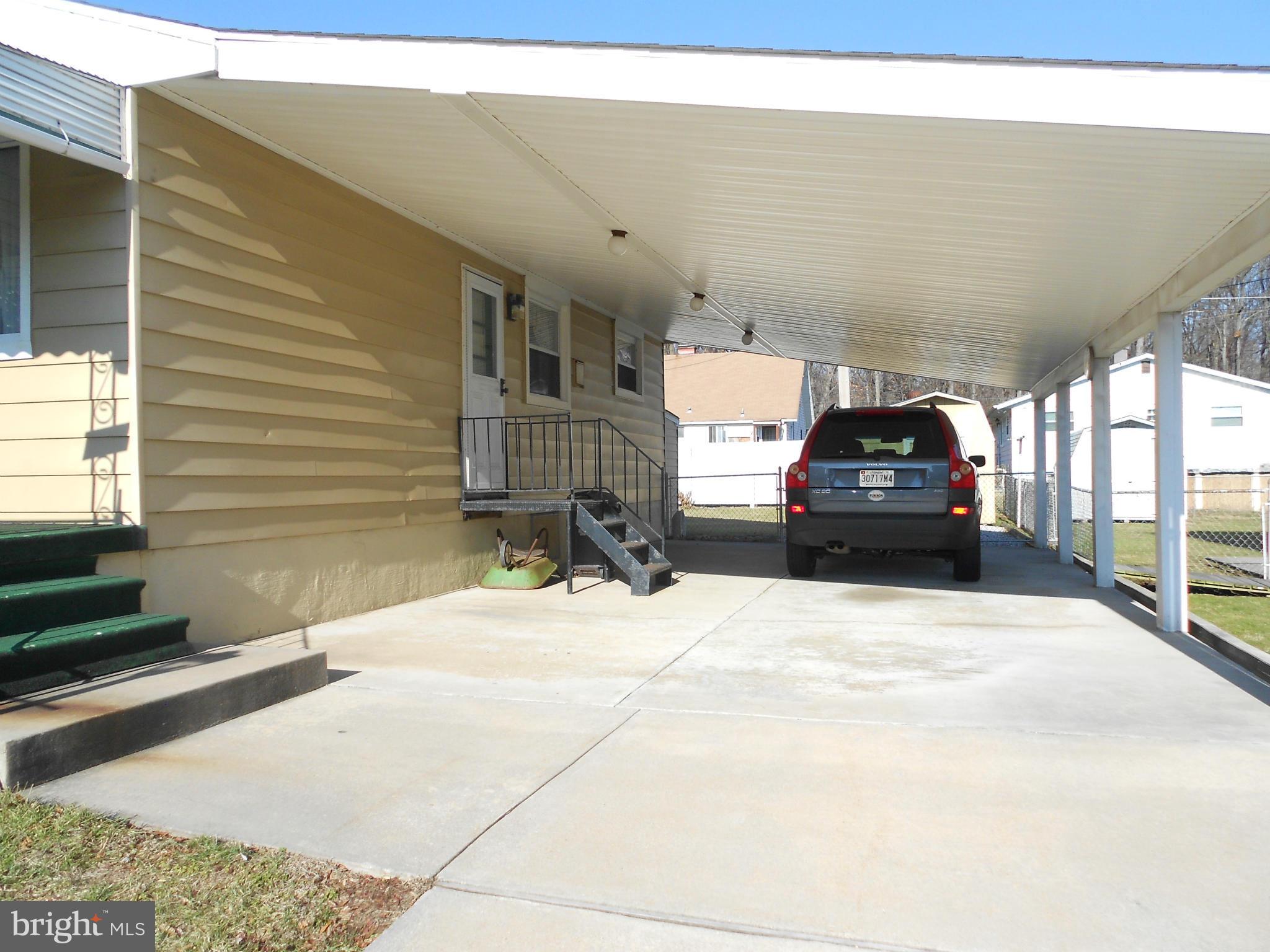 7704 Seekford Road Baltimore, MD 21219 - Photo 23 of 23 Carport