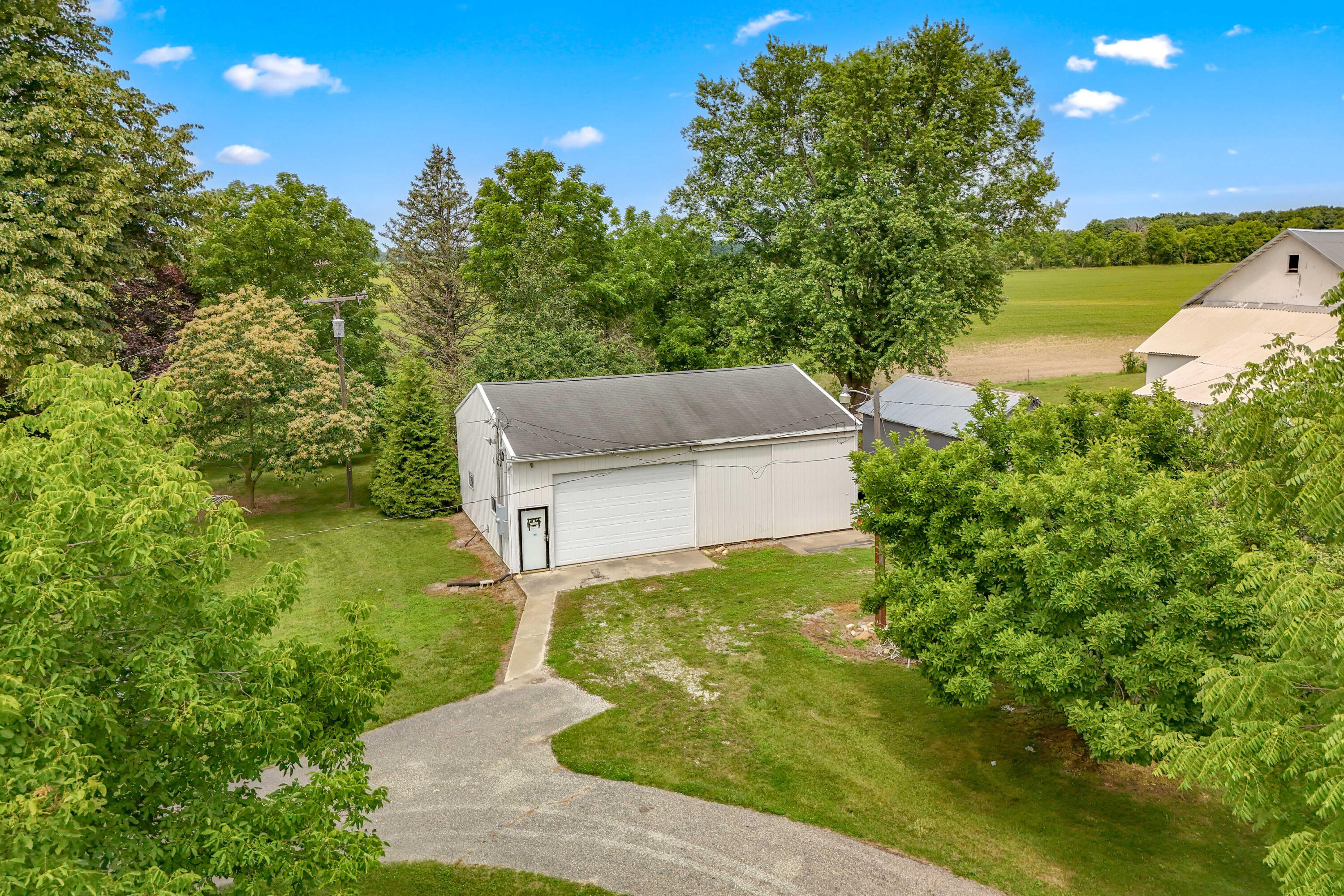 7980 East Territorial Road Waldron, MI 49288 - Photo 4 of 52 15