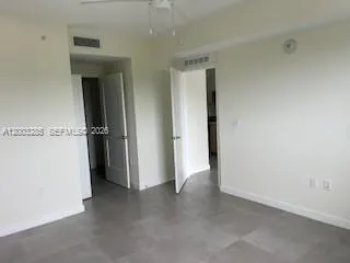 $3,405 | 16395 Biscayne Boulevard, Unit 412, North Miami Beach, FL 33160