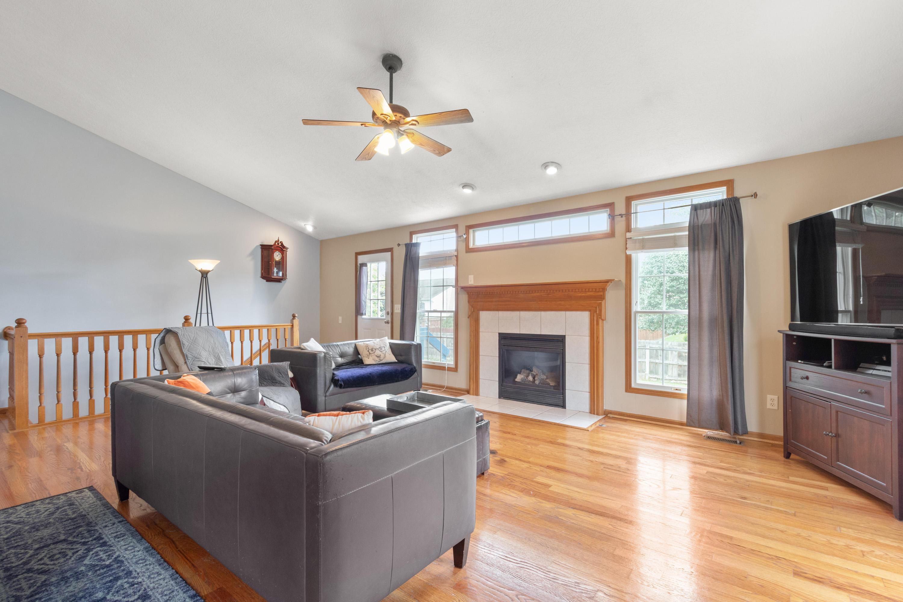 9553 Lynns Road Southwest Pataskala, OH 43062 - Photo 4 of 24