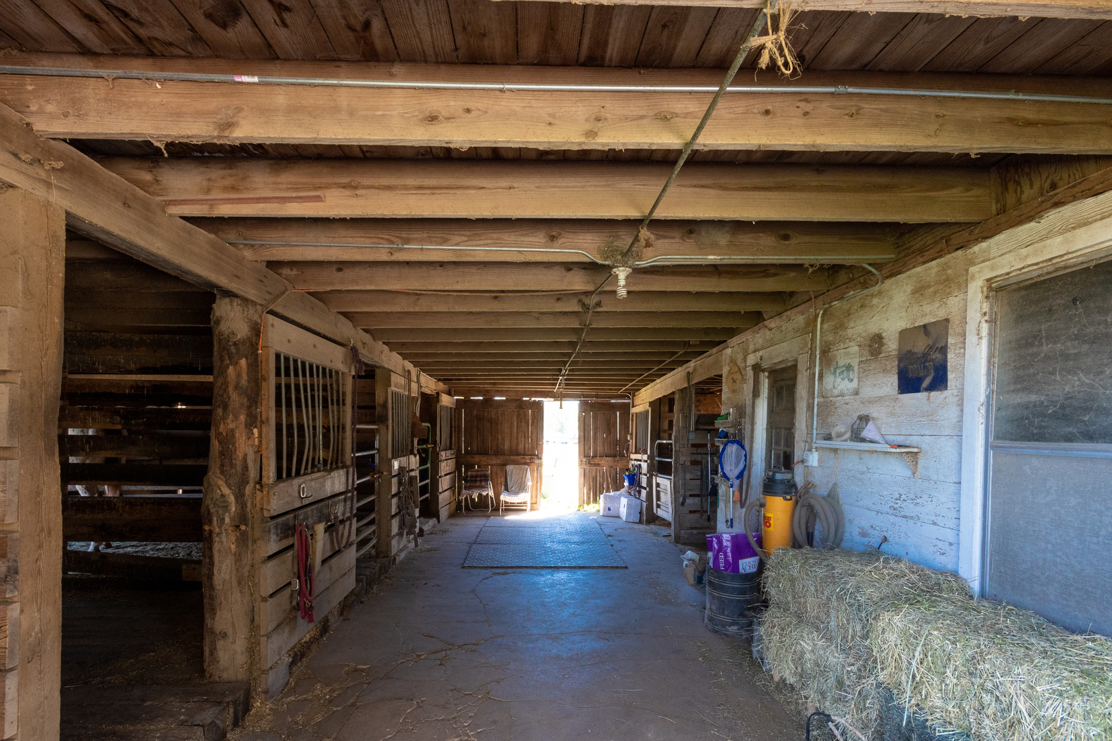 42W671 Jericho Road Sugar Grove, IL 60554 - Photo 9 of 31 a view of a storage room