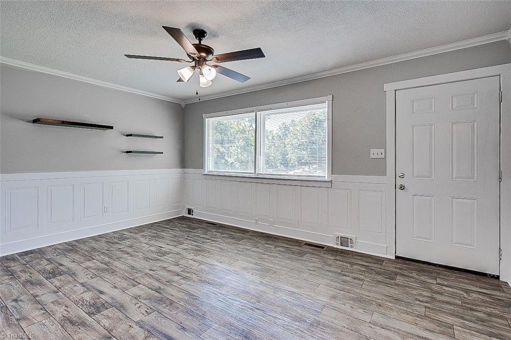 995 Farmer Road Denton, NC 27239 - Photo 5 of 33