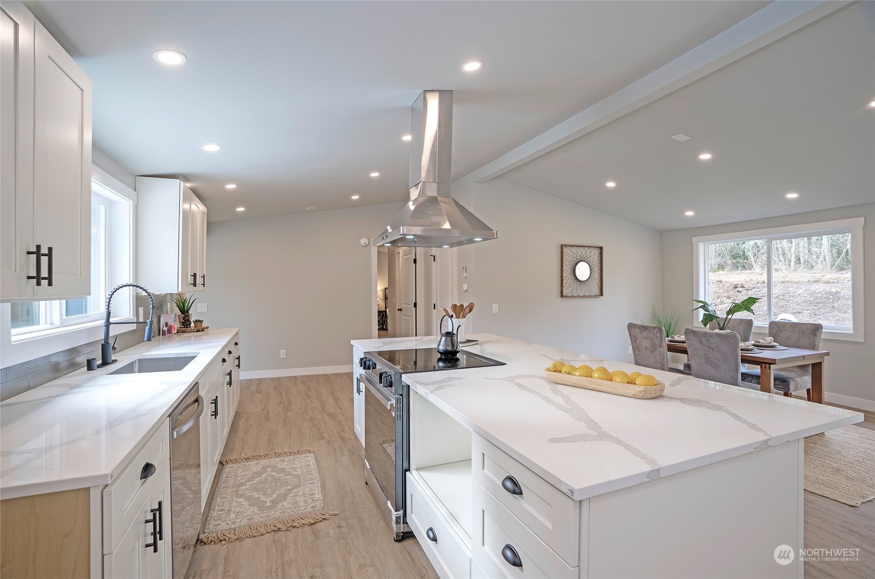 949 Tipsoo Loop North Rainier, WA 98576 - Photo 15 of 40