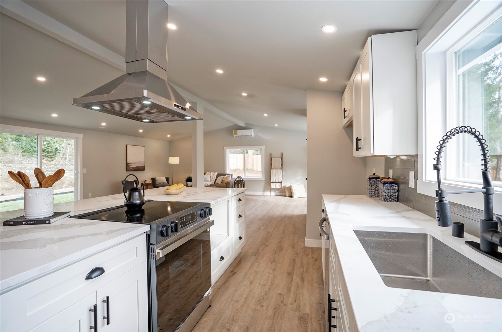 949 Tipsoo Loop North Rainier, WA 98576 - Photo 16 of 40