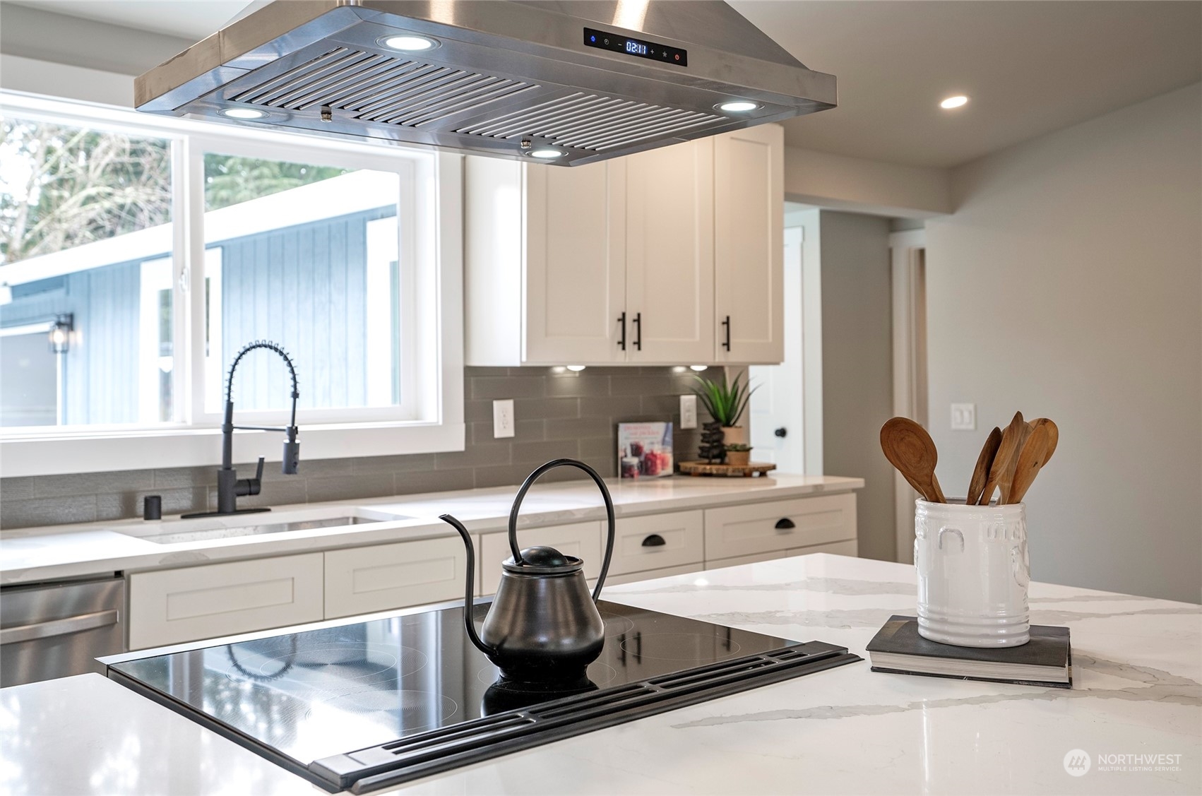 949 Tipsoo Loop North Rainier, WA 98576 - Photo 17 of 40