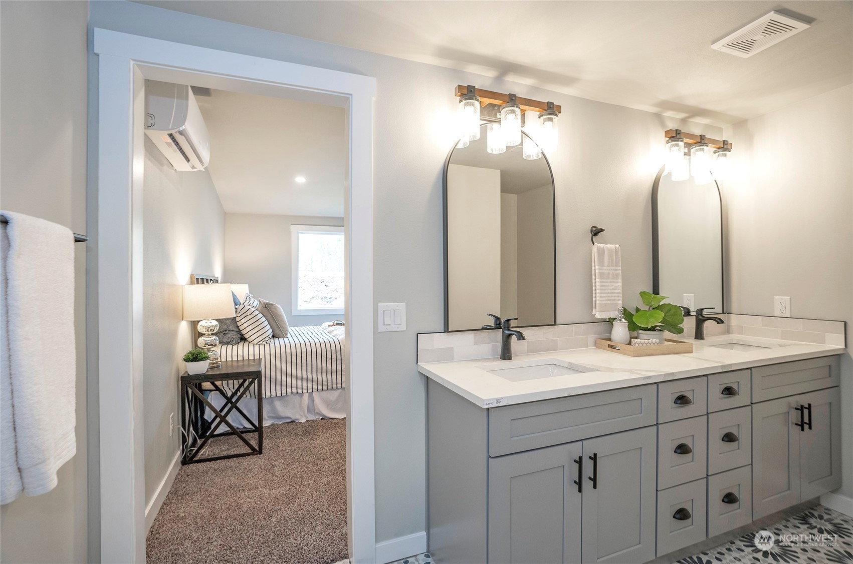 949 Tipsoo Loop North Rainier, WA 98576 - Photo 27 of 40