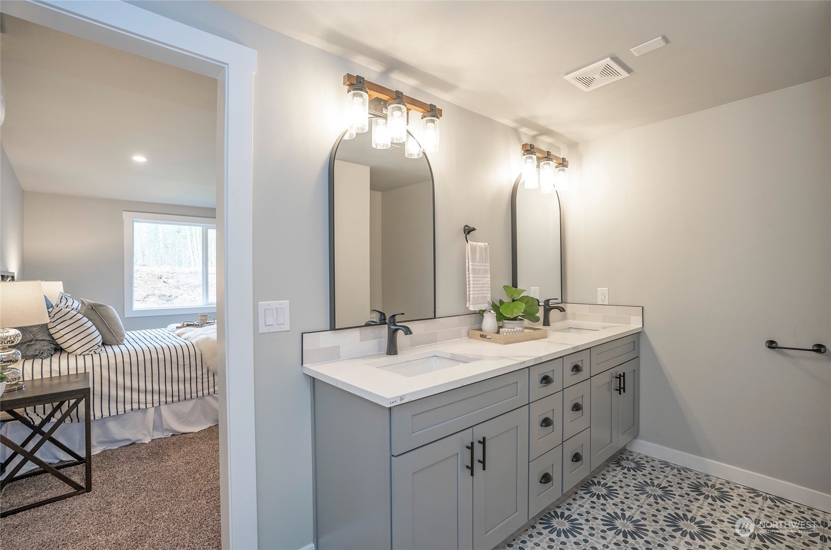 949 Tipsoo Loop North Rainier, WA 98576 - Photo 29 of 40