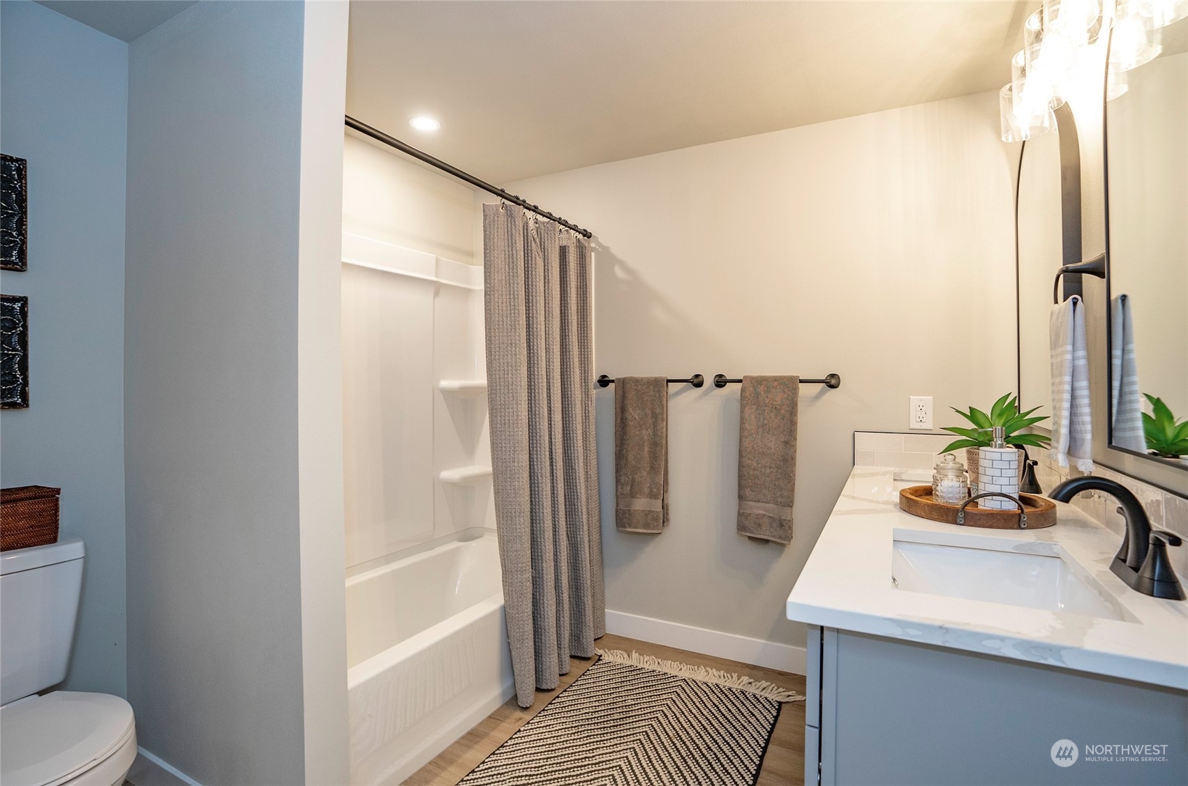 949 Tipsoo Loop North Rainier, WA 98576 - Photo 38 of 40