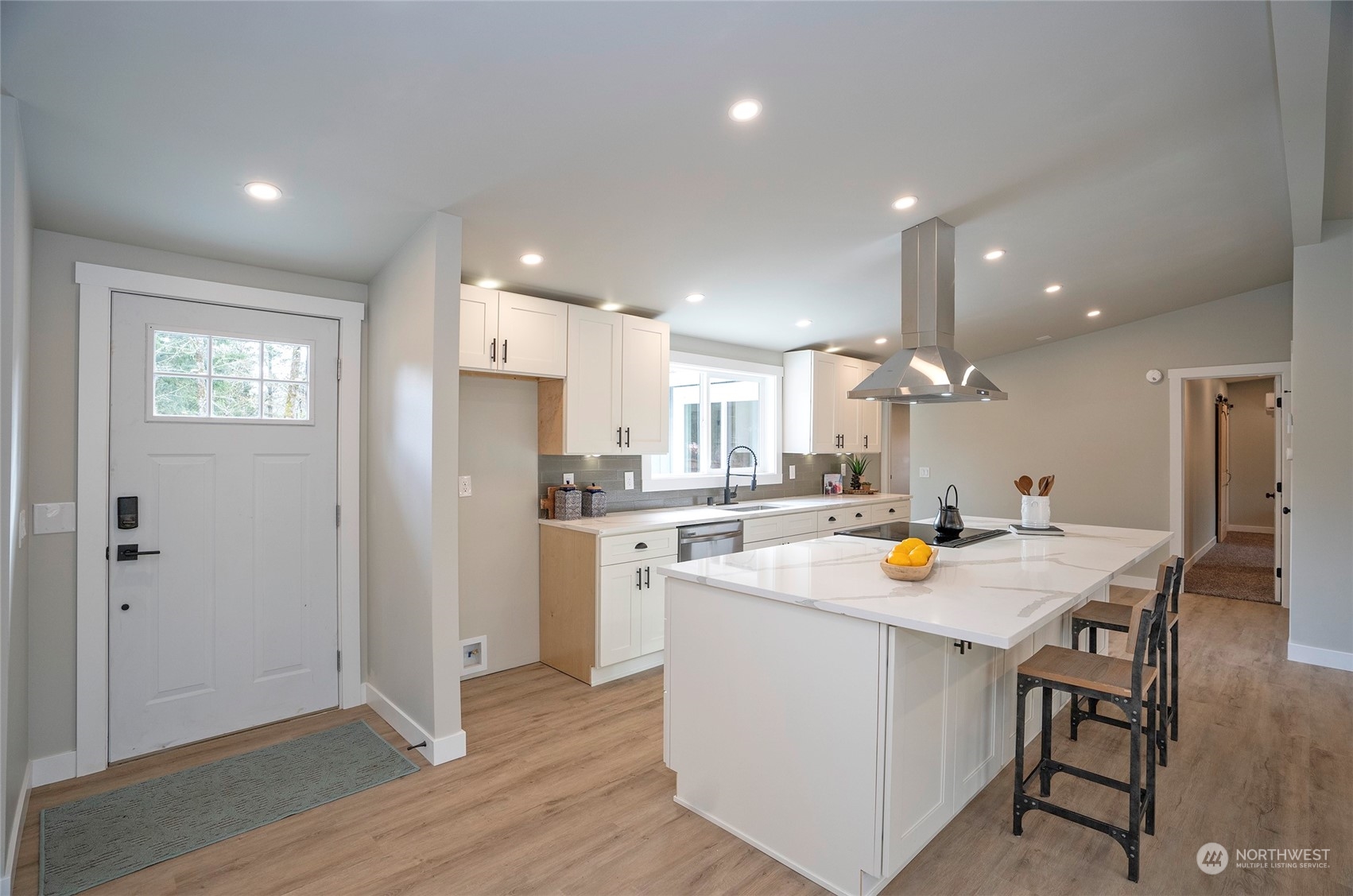 949 Tipsoo Loop North Rainier, WA 98576 - Photo 6 of 40