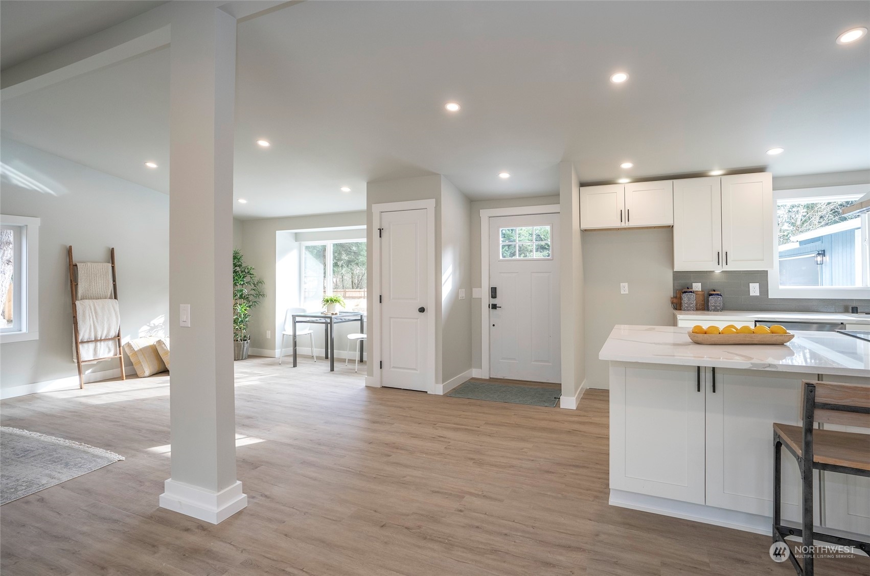 949 Tipsoo Loop North Rainier, WA 98576 - Photo 7 of 40