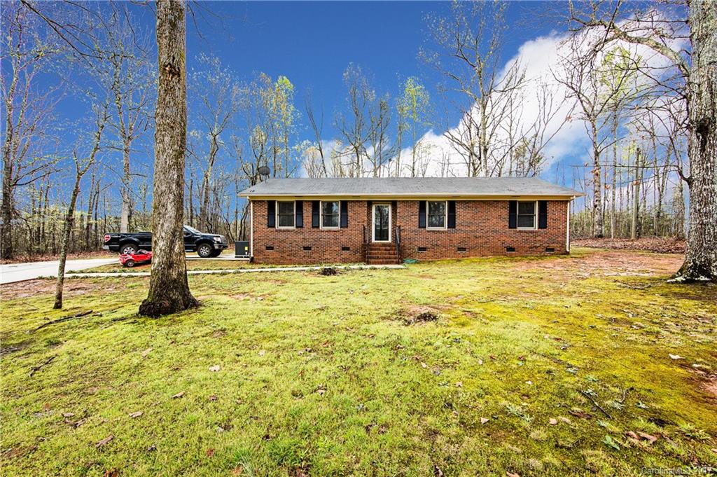 283 Battleground Road Clover, SC 29710 - Photo 1 of 24