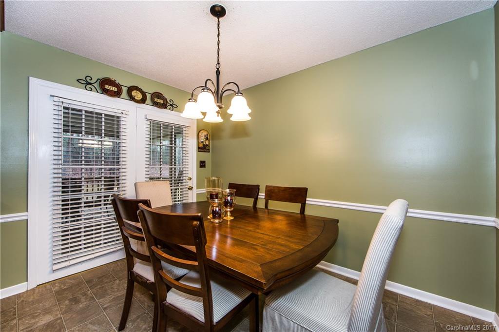 283 Battleground Road Clover, SC 29710 - Photo 5 of 24