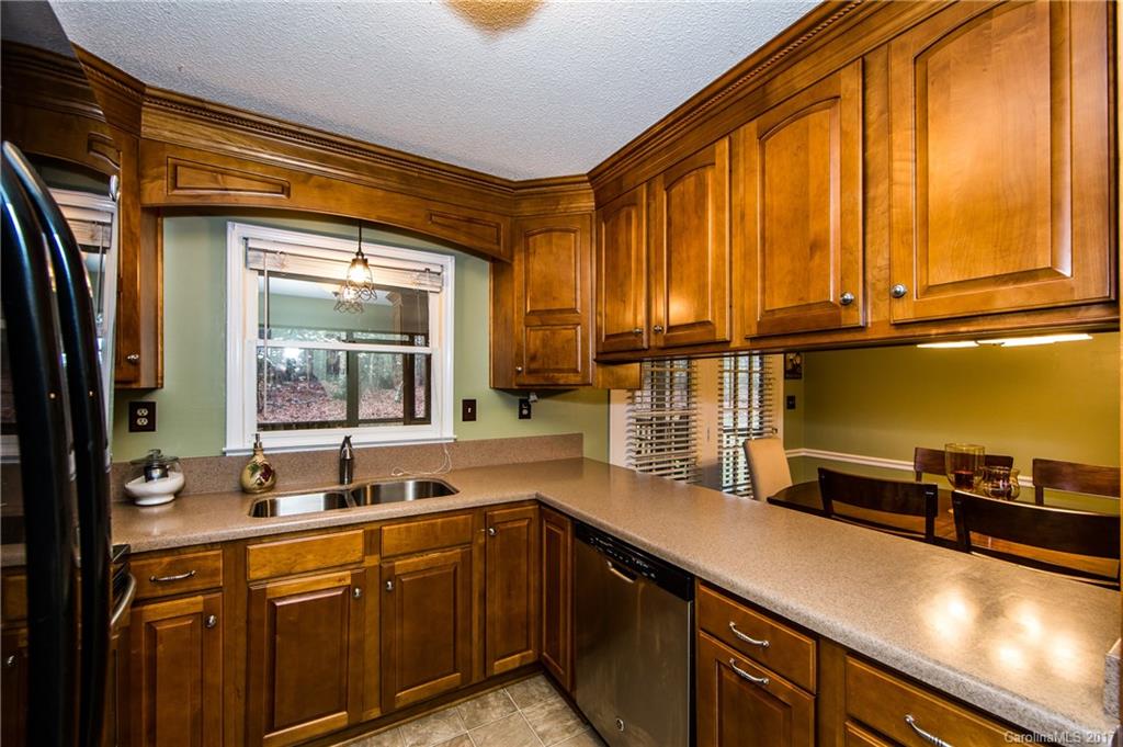 283 Battleground Road Clover, SC 29710 - Photo 10 of 24