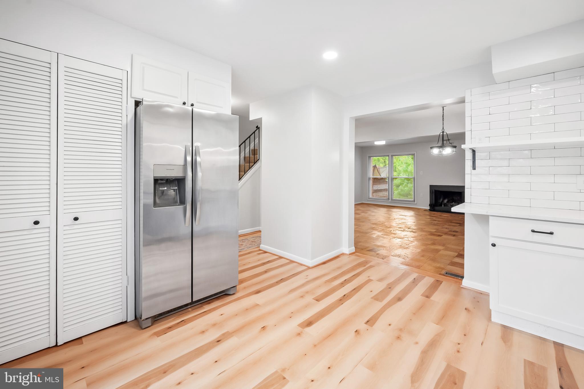 1985 Greenberry Road Baltimore, MD 21209 - Photo 6 of 38 Gallery Image 6
