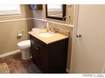 1 Riviera Drive Granite City, IL 62040 - Photo 11 of 24 Gallery Image 11
