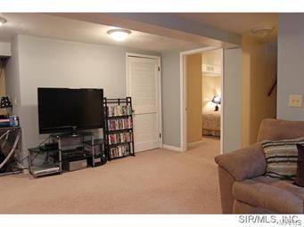 1 Riviera Drive Granite City, IL 62040 - Photo 18 of 24 Gallery Image 18