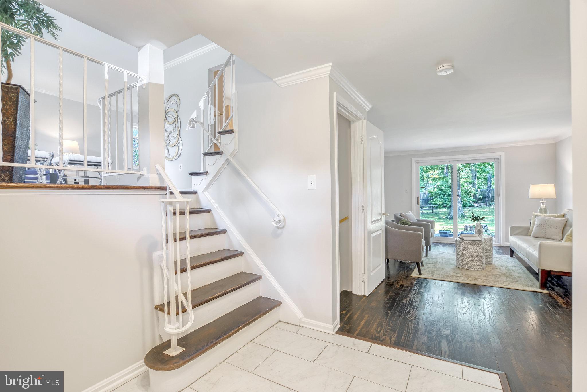8619 Stonewall Road Manassas, VA 20110 - Photo 3 of 35 Gallery Image 3